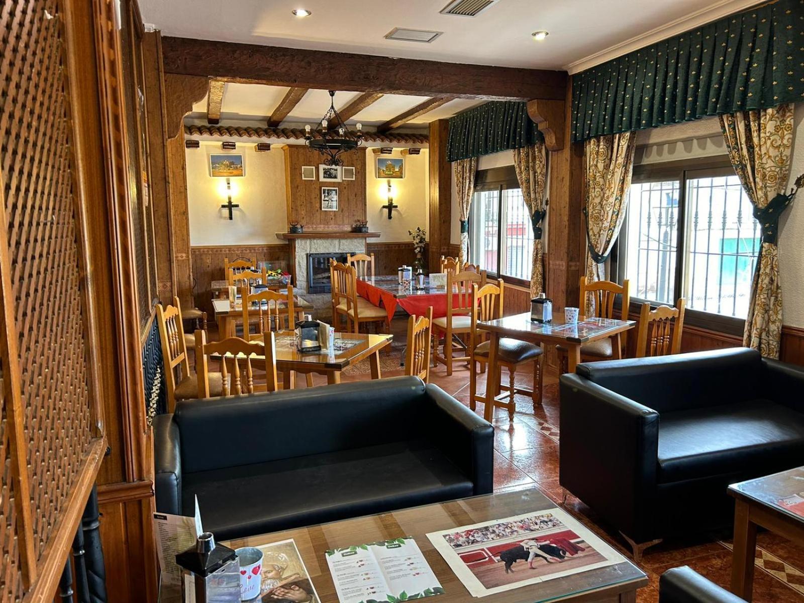 Hostal Restaurante La Noria Arquillos 外观 照片