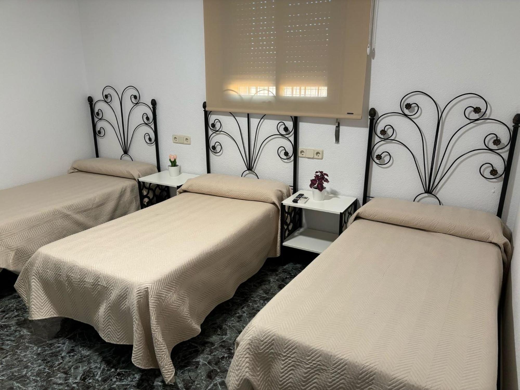 Hostal Restaurante La Noria Arquillos 外观 照片